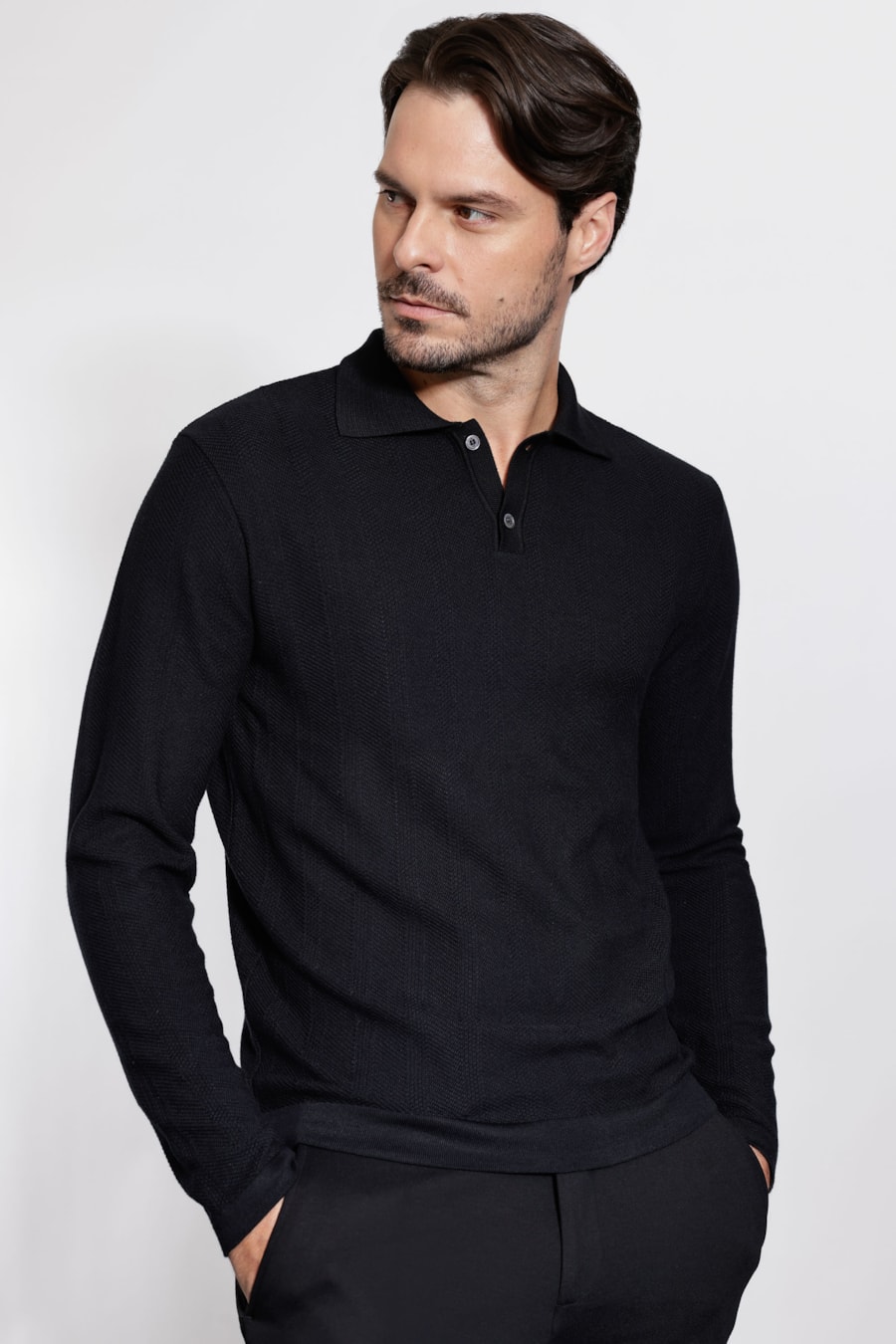 Polo Manga Longa Tricot Traveller Preto — foto 1 de 5