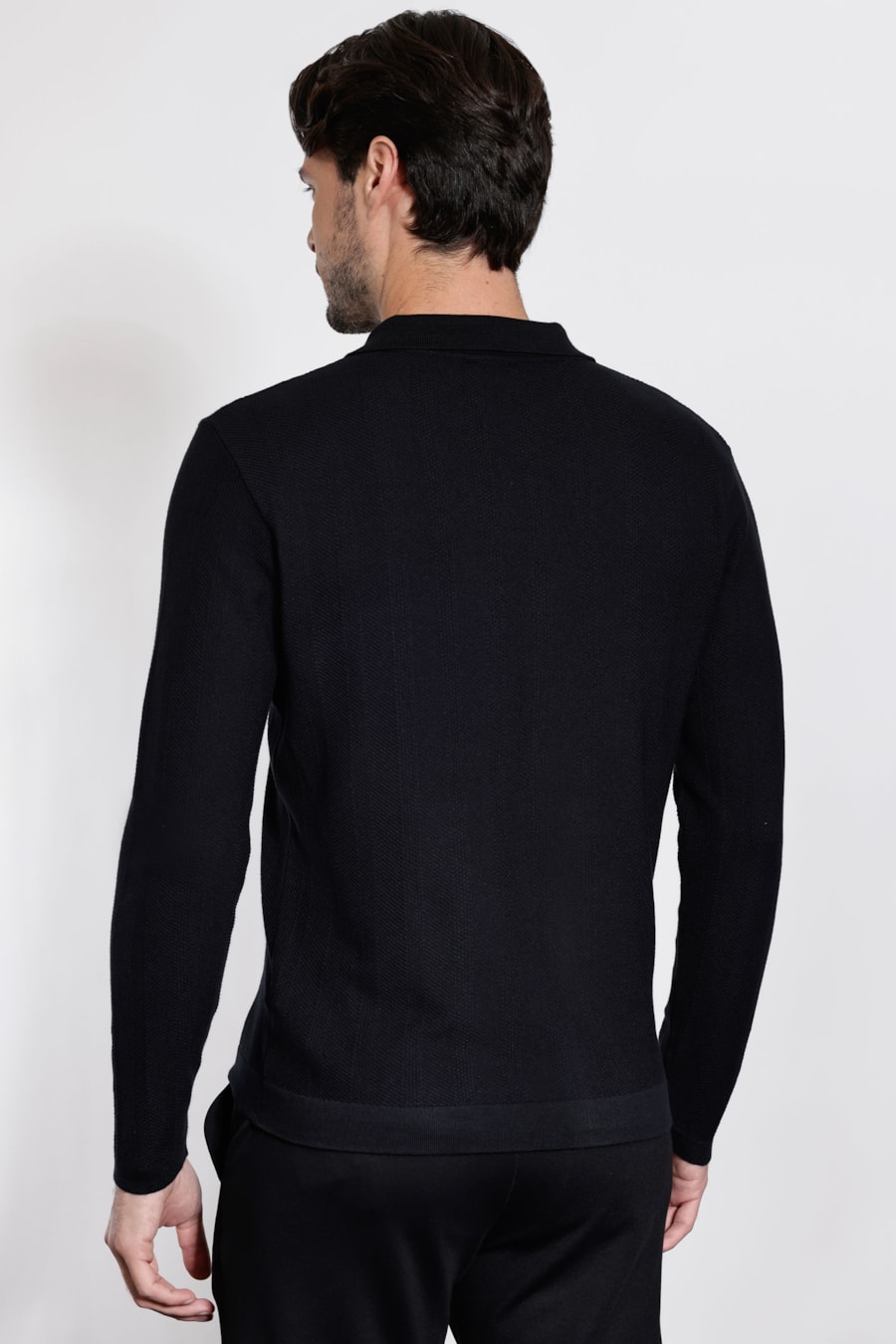 Polo Manga Longa Tricot Traveller Preto — foto 4 de 5