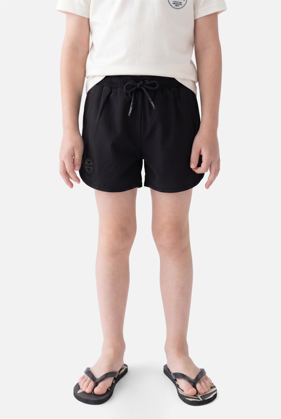 Short Infantil Liso Com Abertura Lateral Preto — foto 1 de 3