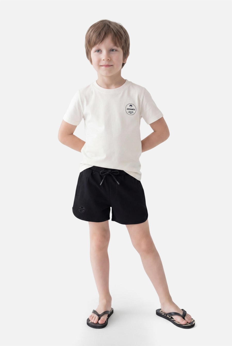 Short Infantil Liso Com Abertura Lateral Preto — foto 2 de 3