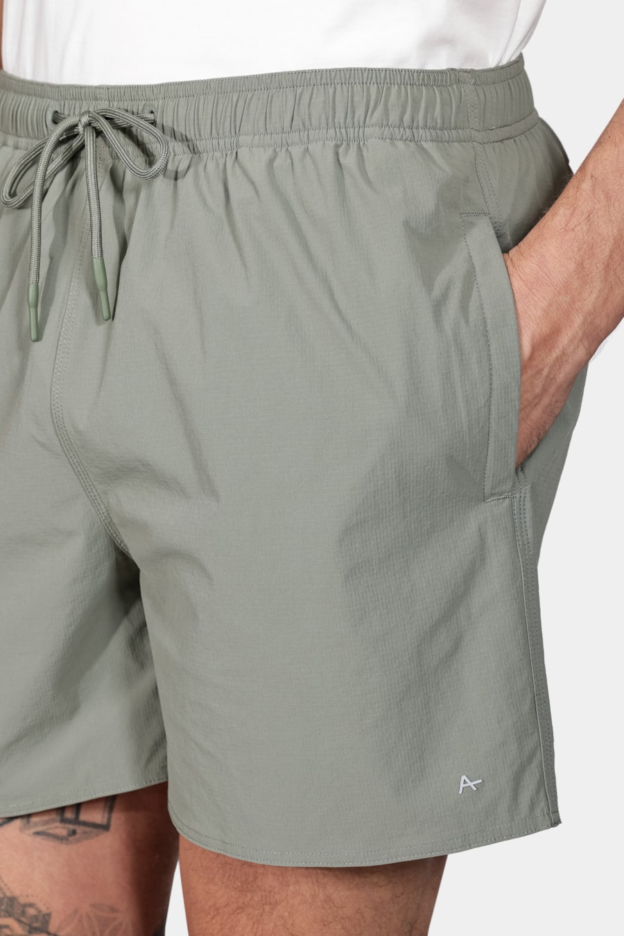 Shorts de Elástico Liso Maquinetado Verde Militar — foto 3 de 8