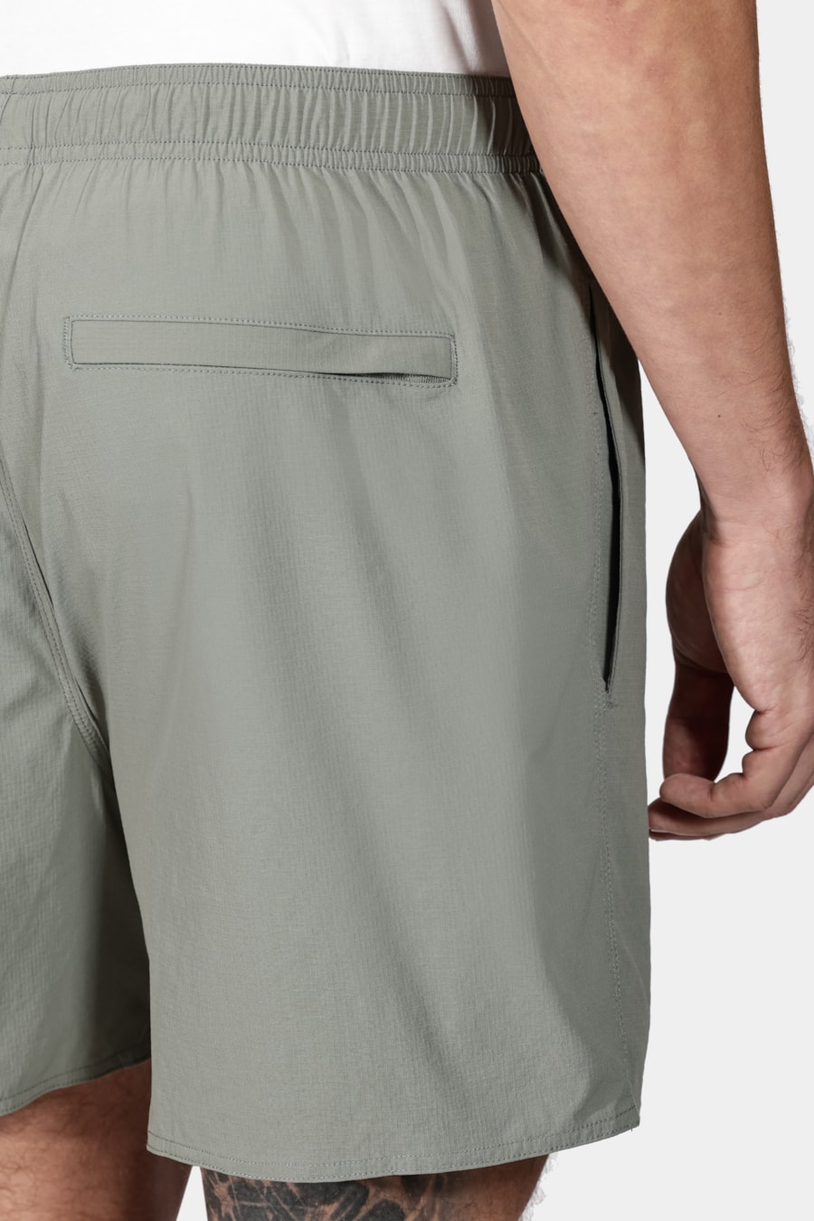 Shorts de Elástico Liso Maquinetado Verde Militar — foto 4 de 8