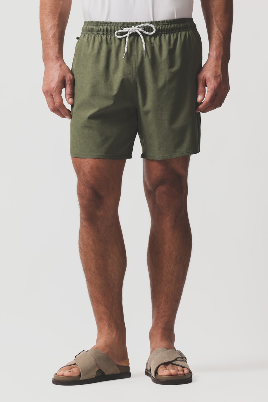 Shorts de Elástico Mescla Color Verde Militar — foto 1 de 7