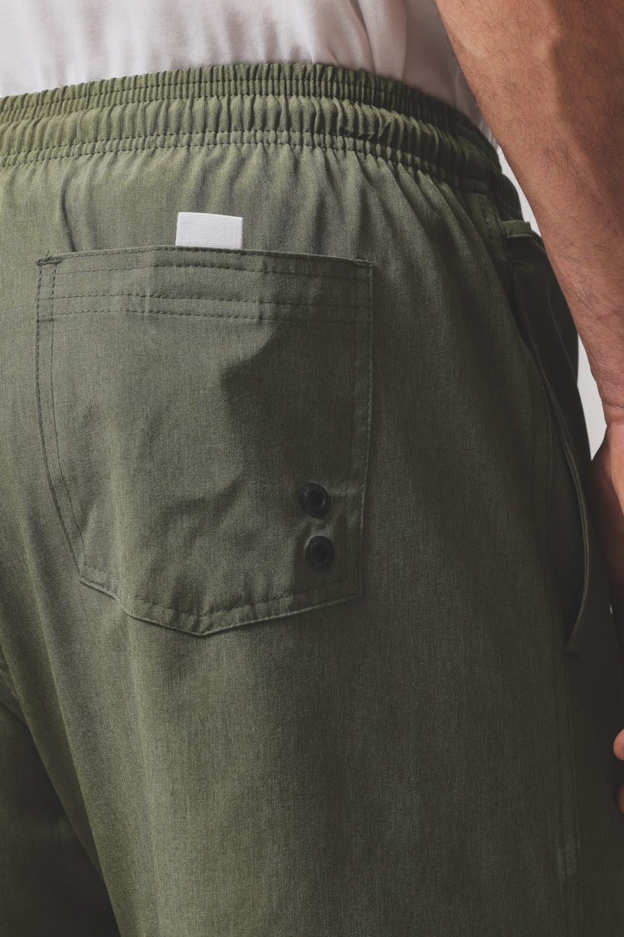 Shorts de Elástico Mescla Color Verde Militar — foto 4 de 7