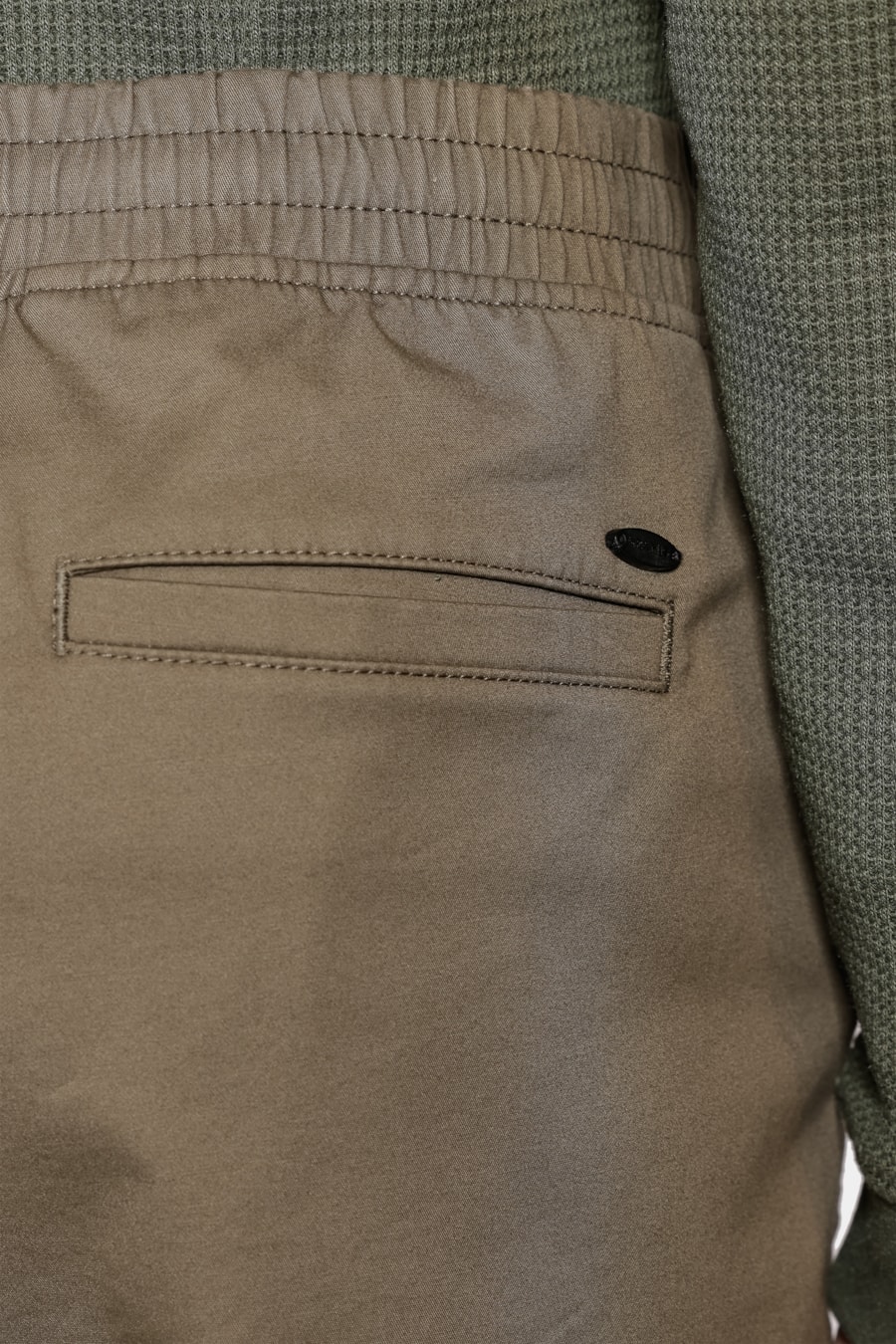 Shorts Elástico Color Sarjado Verde Militar — foto 4 de 6