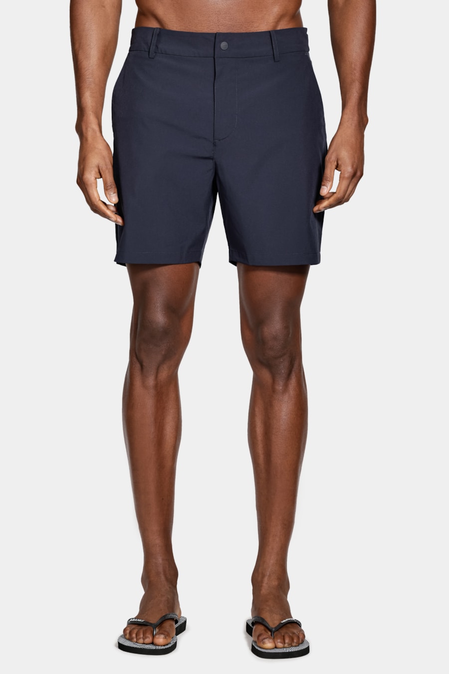 Shorts Tecnológico Com Fivela Marinho — foto 6 de 9