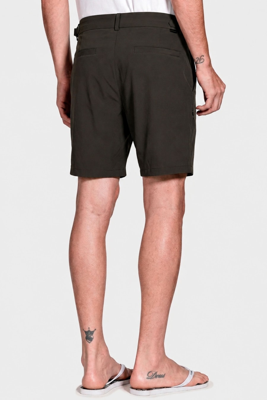Shorts Tecnológico Com Fivela Verde — foto 4 de 8