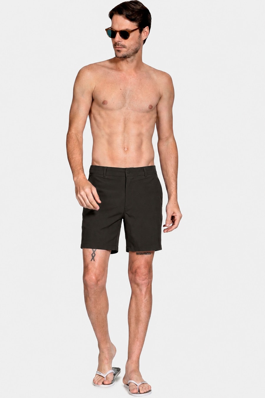 Shorts Tecnológico Com Fivela Verde — foto 6 de 8