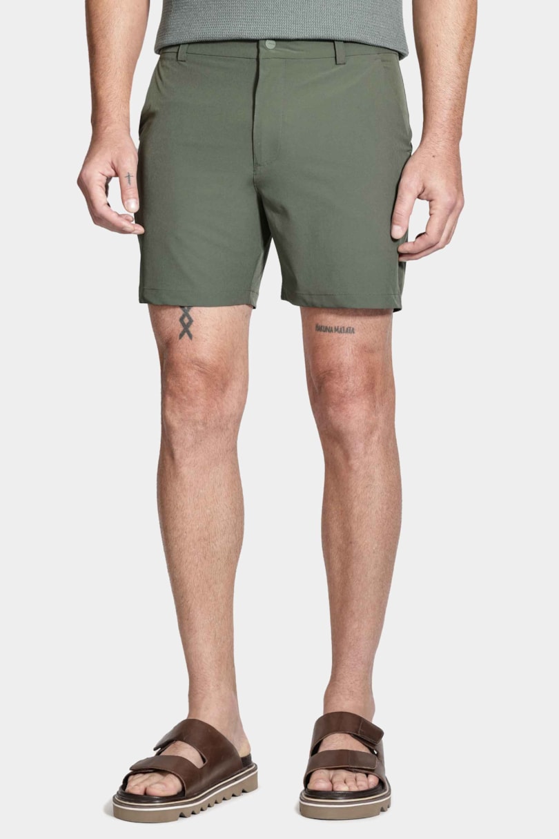 Shorts Tecnológico Com Fivela Verde Militar