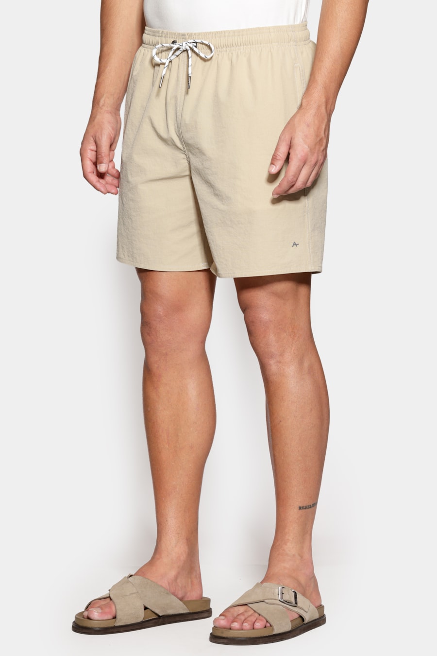 Shorts Water Repellent Caqui — foto 1 de 10