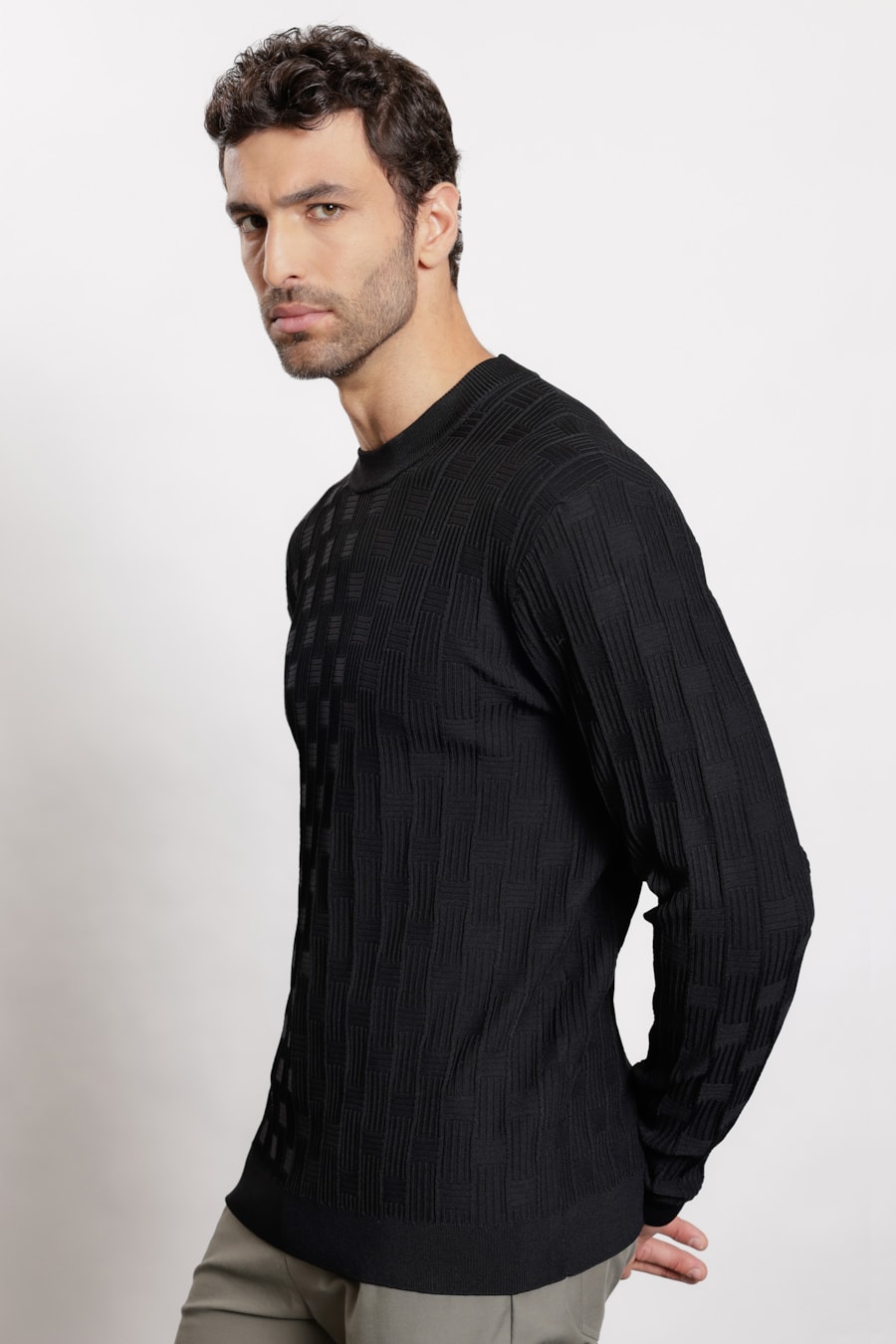 Suéter de Tricot Rayon Quadriculado Preto — foto 3 de 7