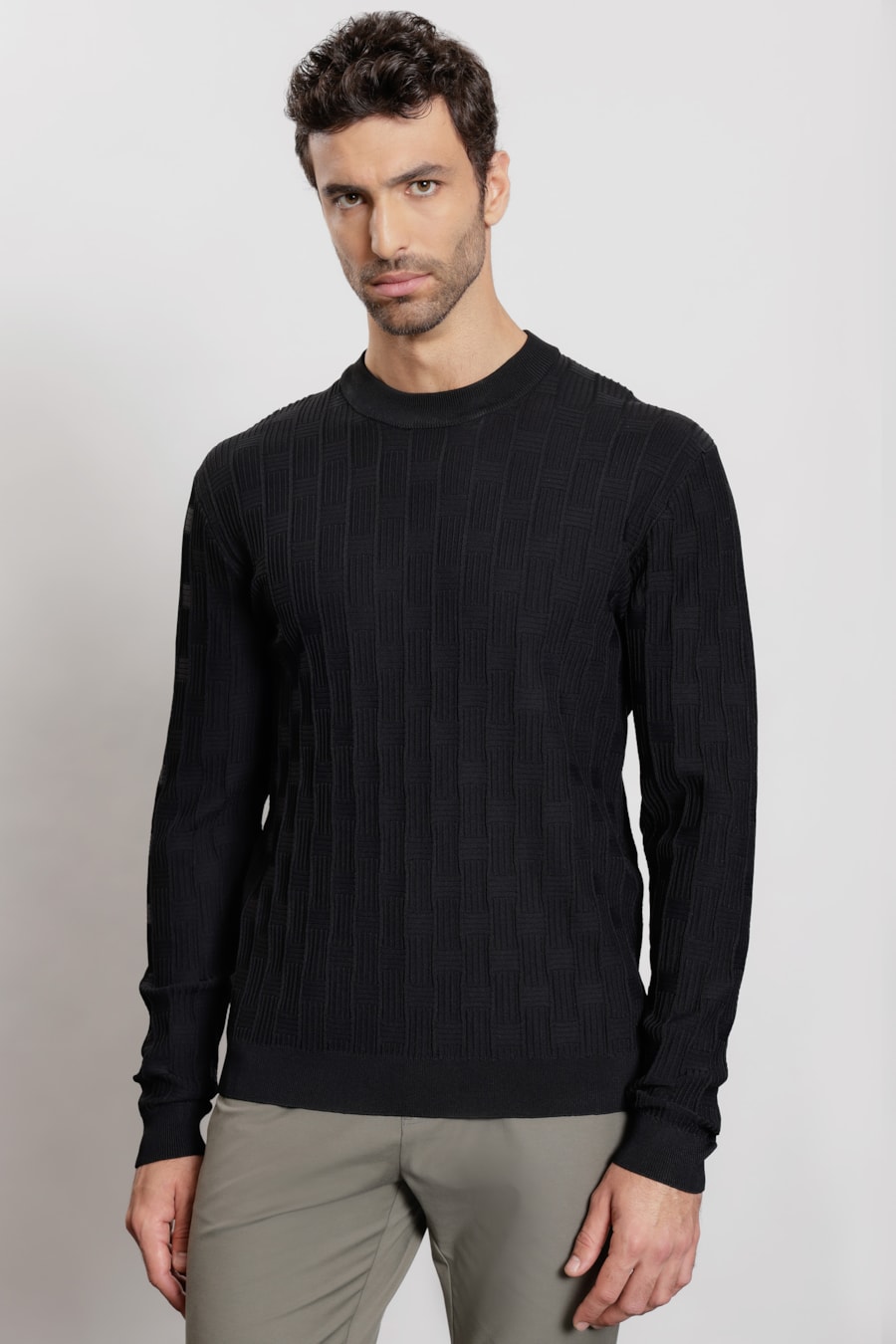 Suéter de Tricot Rayon Quadriculado Preto — foto 1 de 7