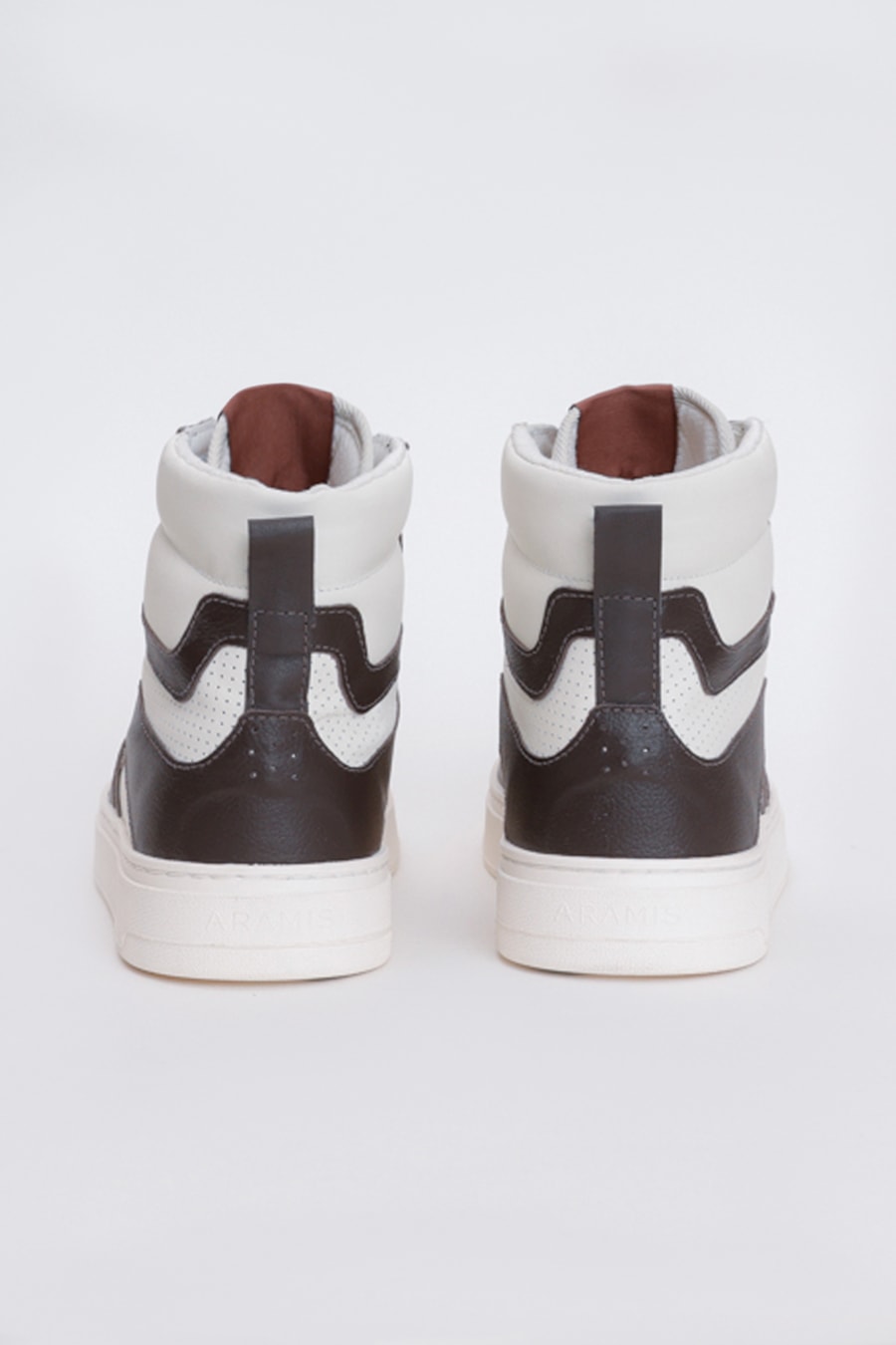 Tênis Aramis Legacy Stomp Off White Com Café — foto 4 de 6