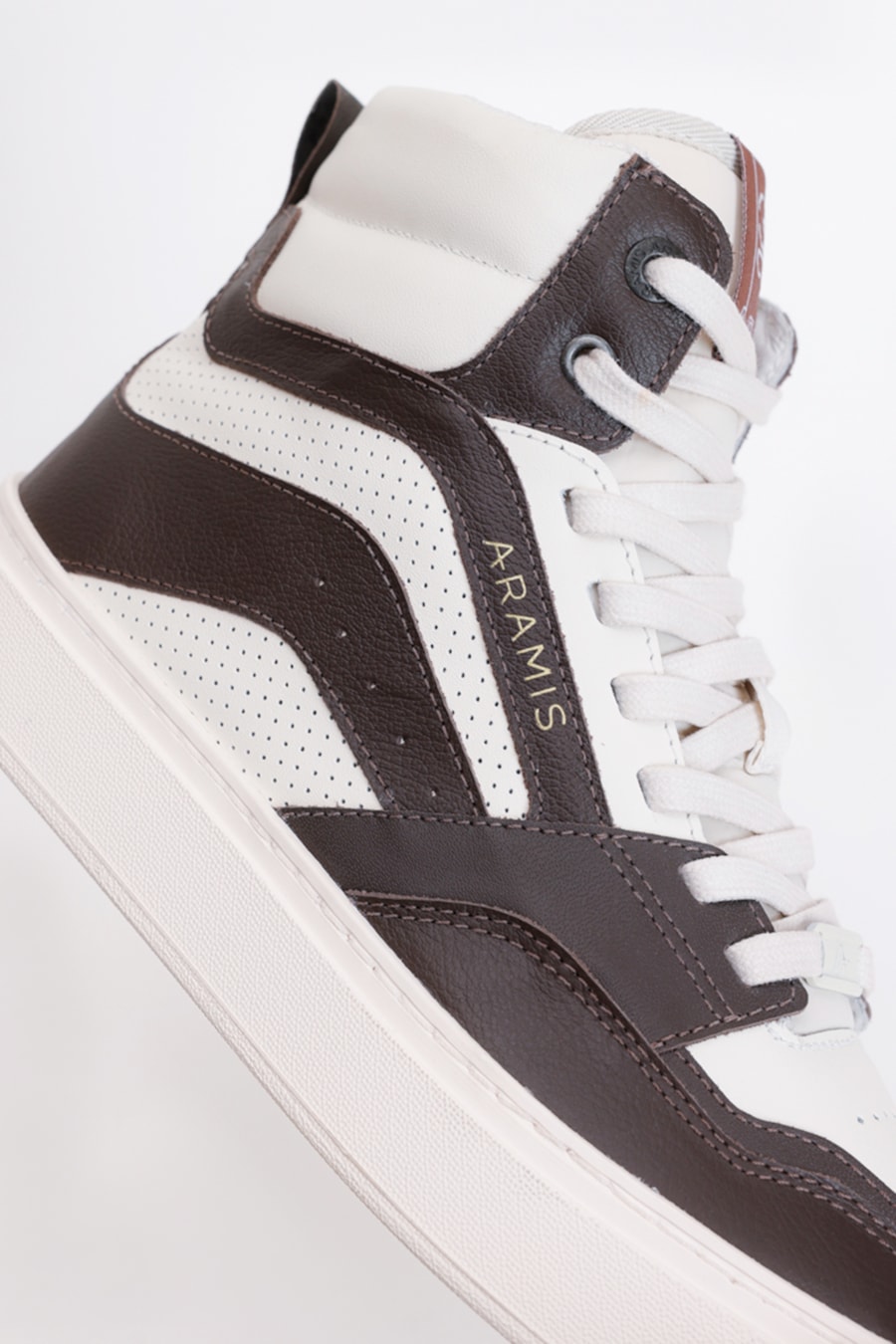 Tênis Aramis Legacy Stomp Off White Com Café — foto 5 de 6