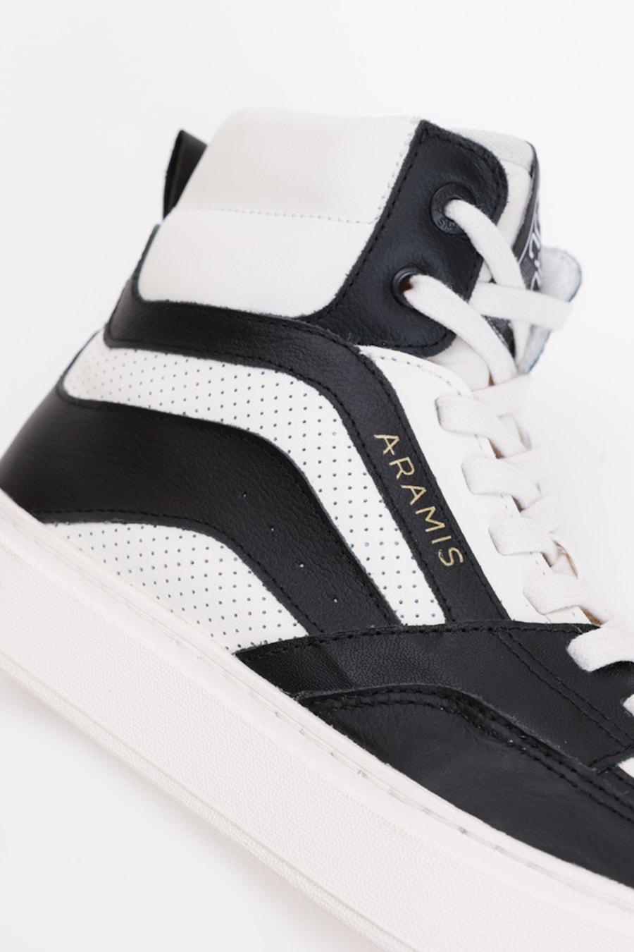 Tênis Aramis Legacy Stomp Off White Com Preto — foto 5 de 6