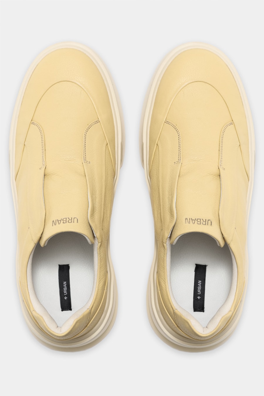 Tênis Couro Comfort Tech Amarelo — foto 4 de 6