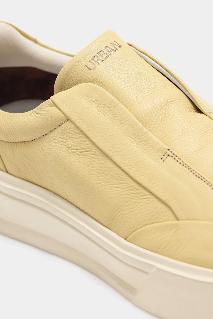 Tênis Couro Comfort Tech Amarelo — foto 6 de 6
