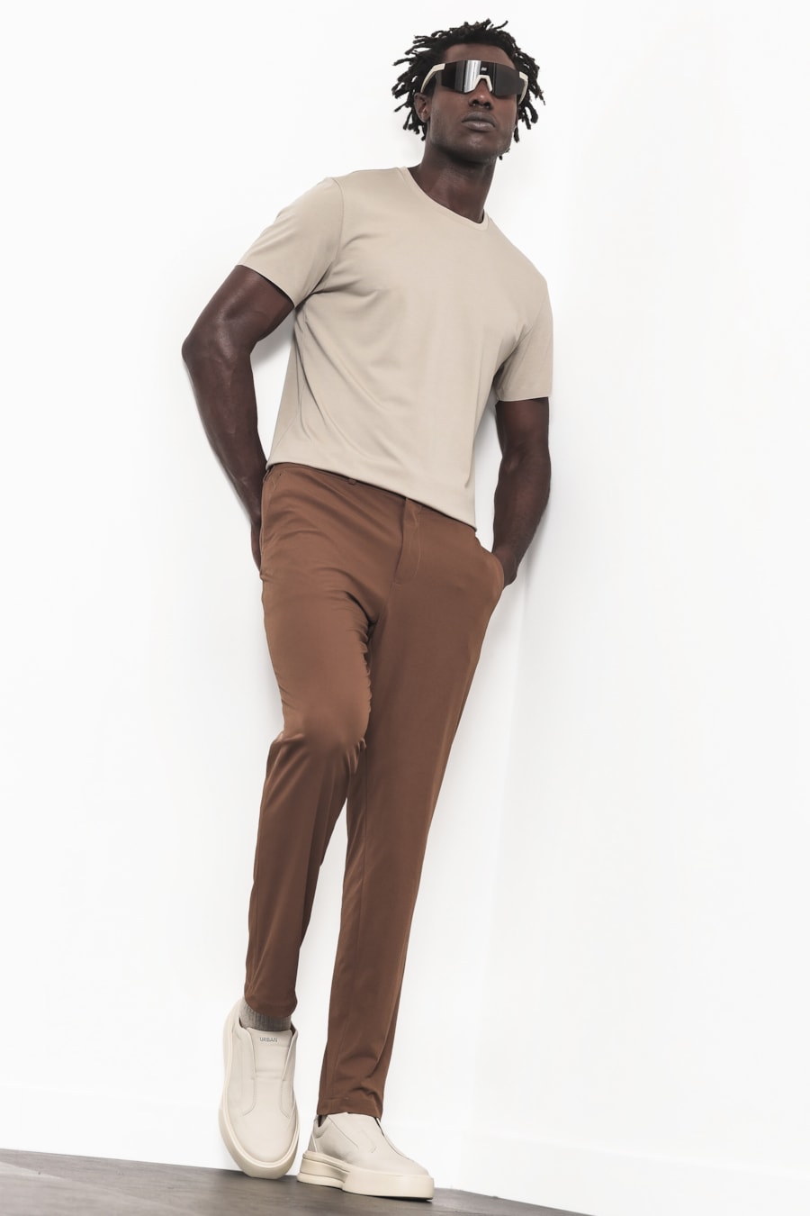 Tênis Couro Comfort Tech Off White — foto 1 de 6