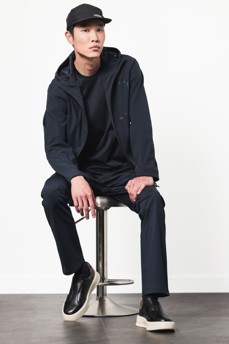 Tênis Couro Comfort Tech Preto C/Off White — foto 1 de 6
