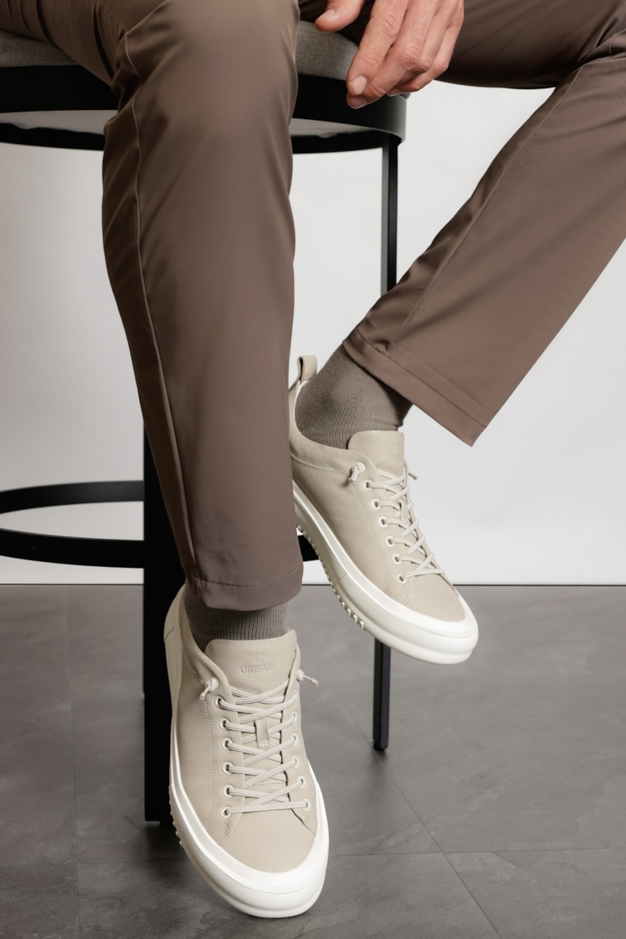 Tênis Couro Urban Flow Off White — foto 3 de 7