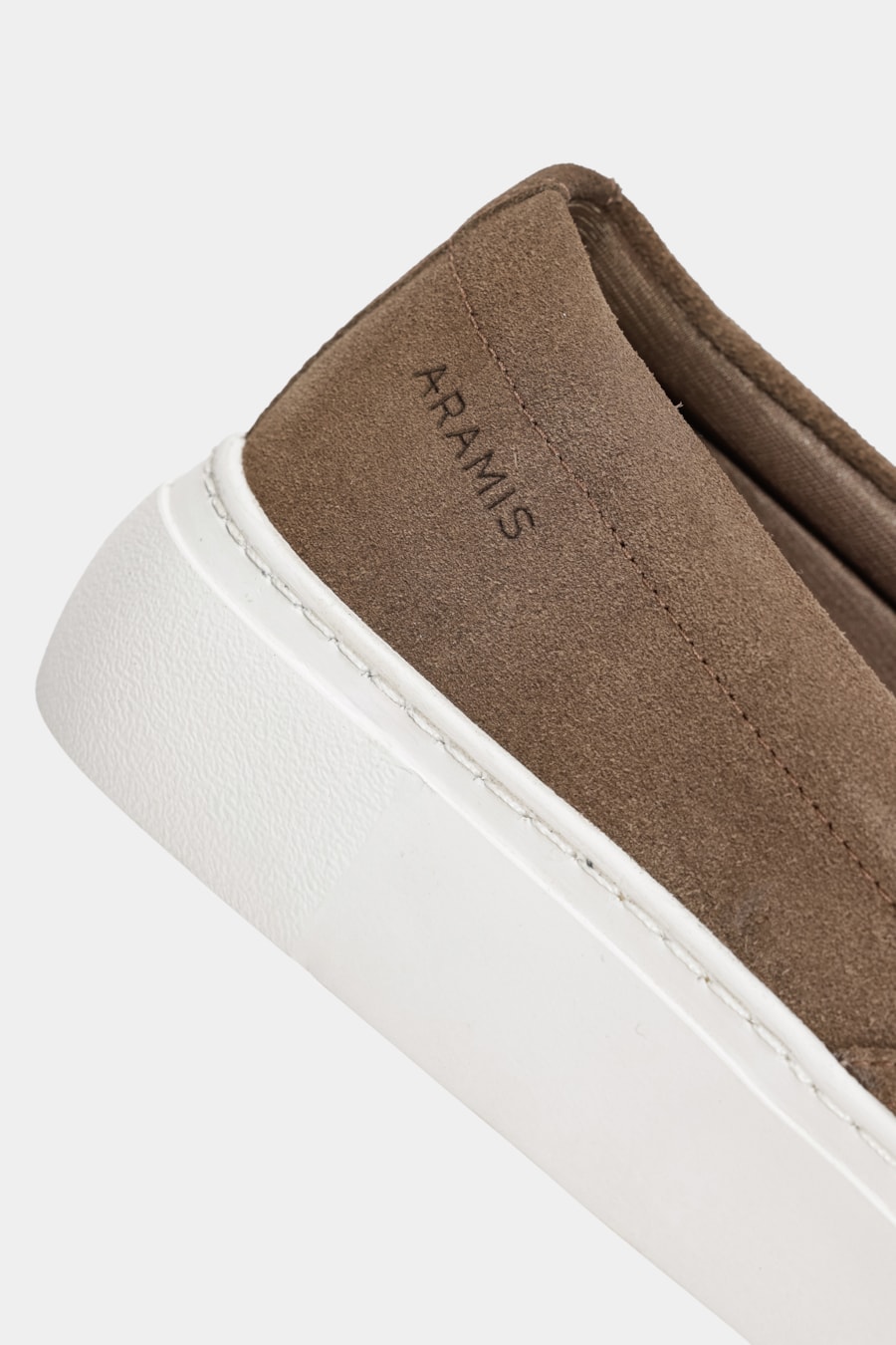 Tênis Slip On Camurça Aramis Cinza Médio — foto 5 de 6