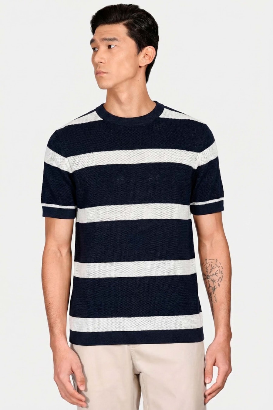 Tricot Manga Curta Listrado Marinho/Offwhite — foto 1 de 5
